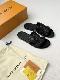 Picture of Louis Vuitton Slippers _SKULVsz38-45hnx06081489